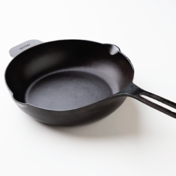 KURO Haru Cast Iron Skillet 11"
